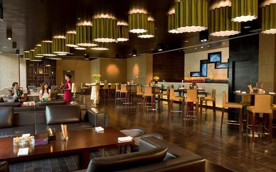 Lounge 18